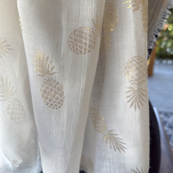 Pineapple 🍍 Print Scarf - Picture 2 of 4